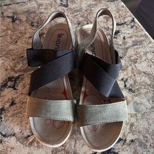 Bionica Women's Paisley Sandal In Pinecone